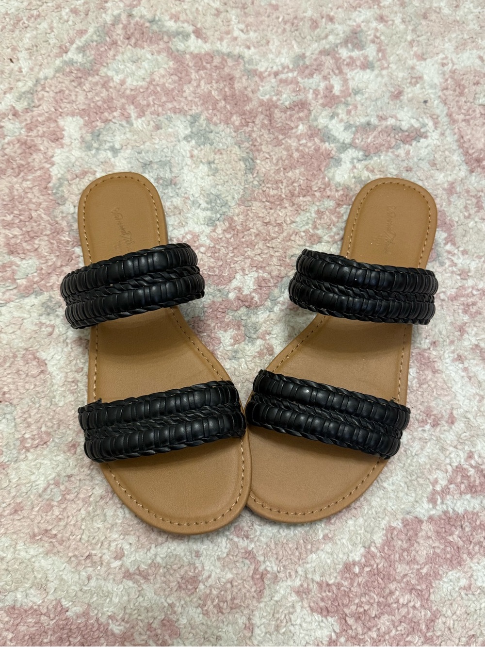 Universal Thread Black Double-Strap Woven Slide Sandals
